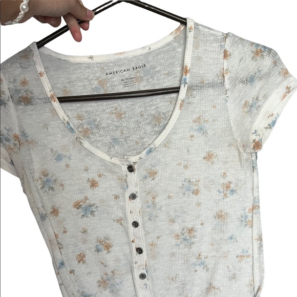 floral xs top from american eagle - Picture 1 of 2